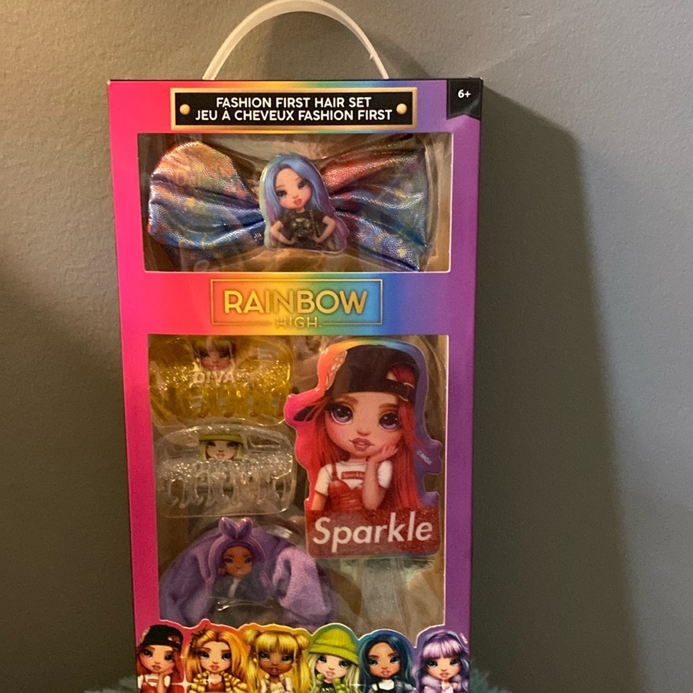 BRAND NEW RAINBOW HIGH HAIR SET! NWT! NIB! SMOKE FREE HOME!